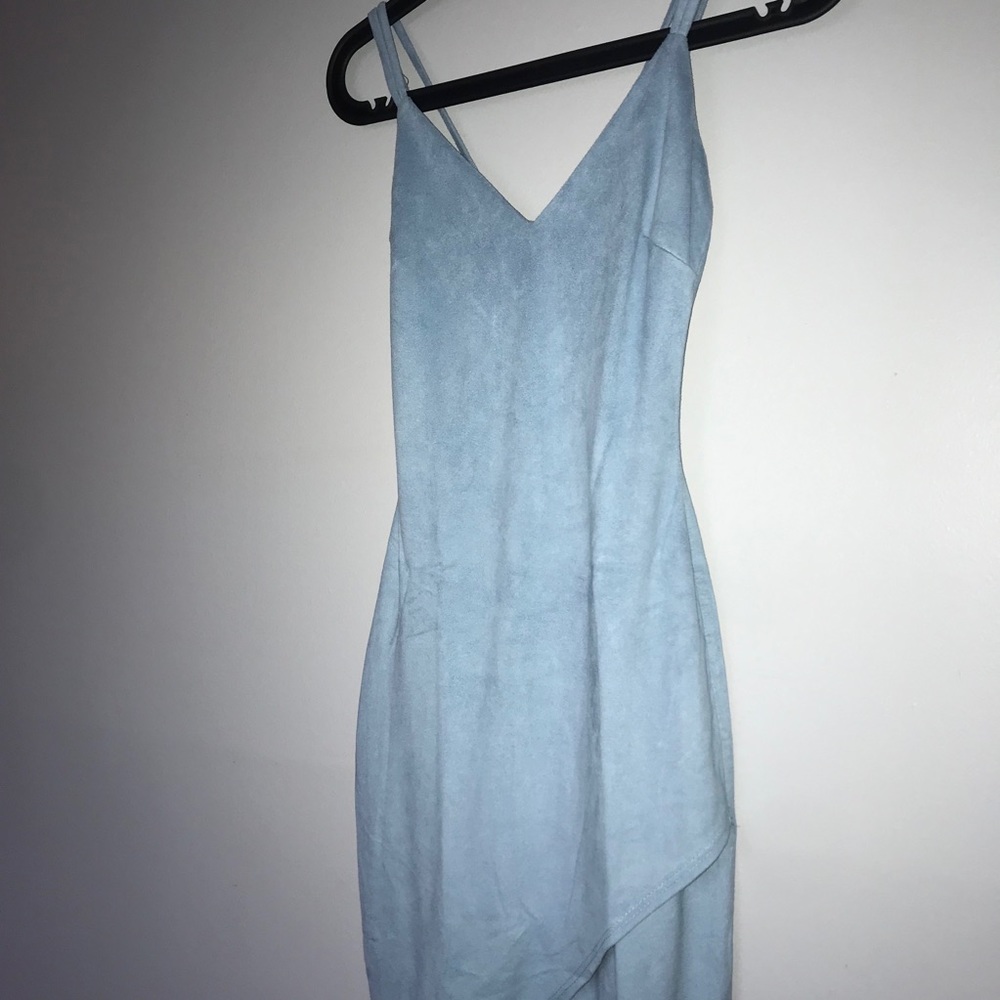 🧵 Baby Blue Velvet Dress